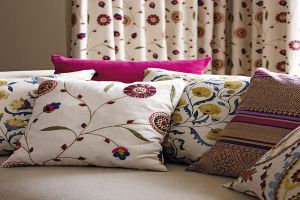 SANDERSON  New Sojourn Prints & Embroideries  Boho Flowers