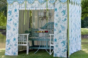 GP & J BAKER   opera garden  bantam toile blue