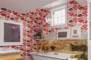 Voutsa   Printed Wallpaper  Lips-White